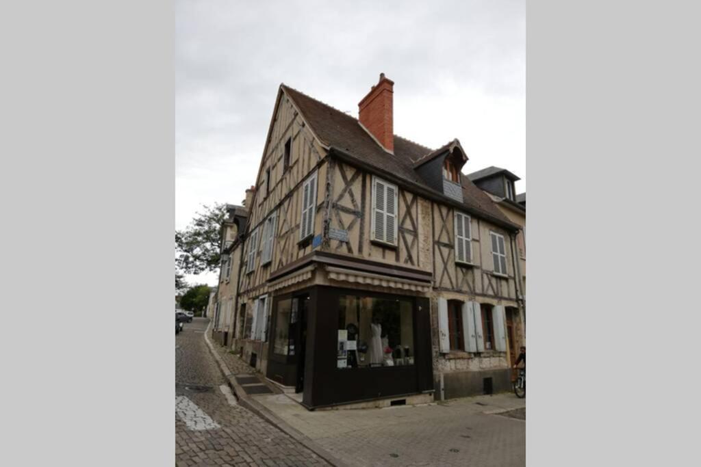 Aux 3 Maillets Apartamento Bourges Exterior foto