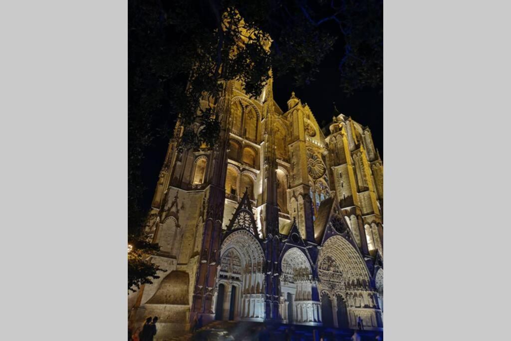 Aux 3 Maillets Apartamento Bourges Exterior foto